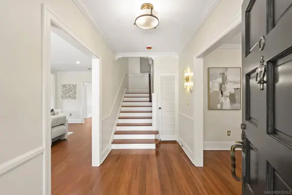 1896 Lyndon, San Diego, CA 92103