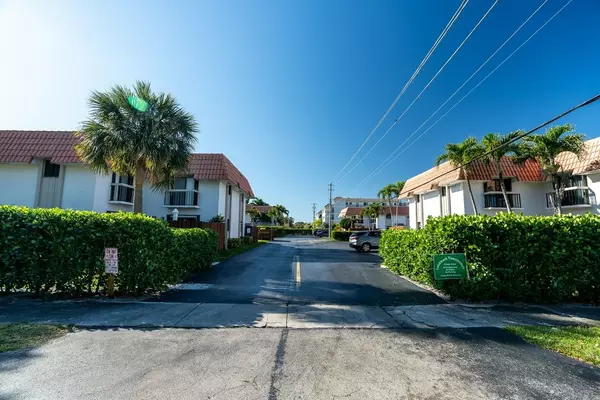 1251 S Federal Hwy #APT 114, Boca Raton, FL 33432-7352