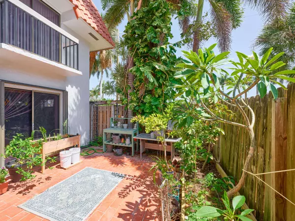 1251 S Federal Highway 1280, Boca Raton, FL 33432