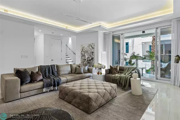 244 Shore Ct, Lauderdale By The Sea, FL 33308