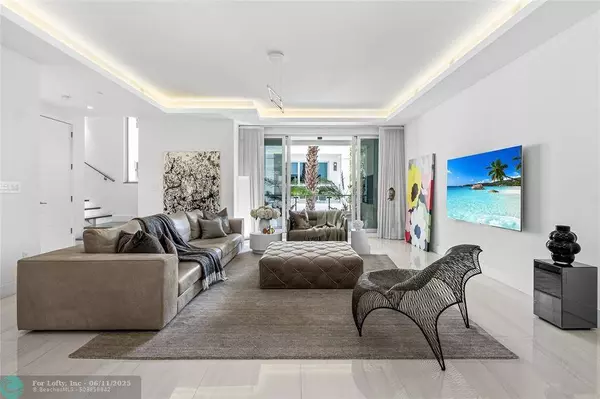 244 Shore Ct, Lauderdale By The Sea, FL 33308