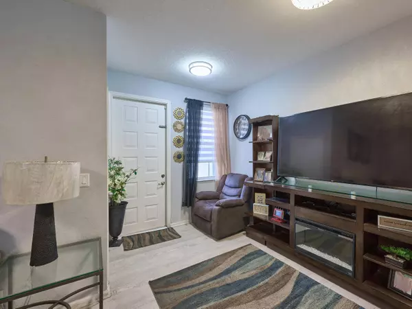 4750 NW 117th AVE, Coral Springs, FL 33076