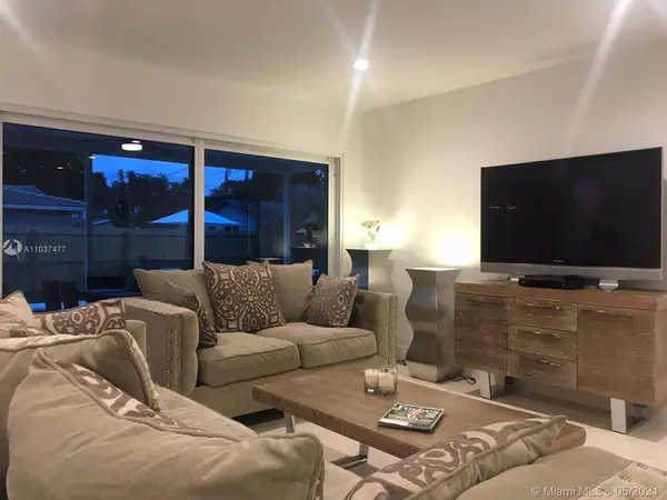 131 Orchard Ridge LN, Boca Raton, FL 33431