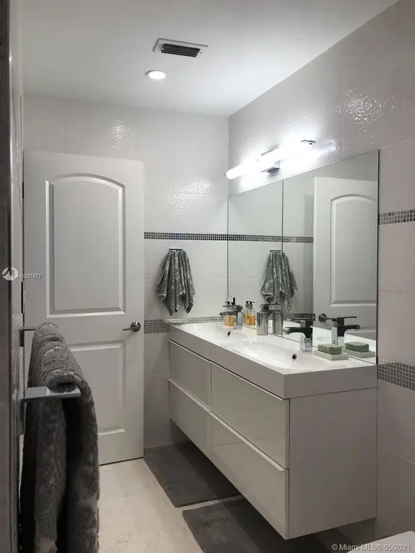 131 Orchard Ridge LN, Boca Raton, FL 33431