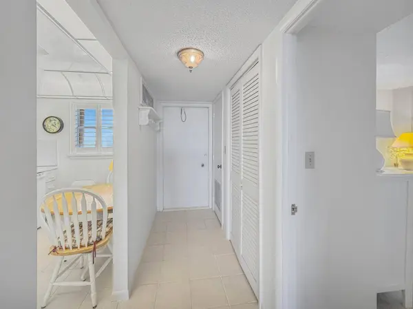 555 NW 4th AVE #401, Boca Raton, FL 33432