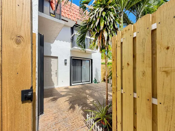 1251 S Federal HWY #114, Boca Raton, FL 33432