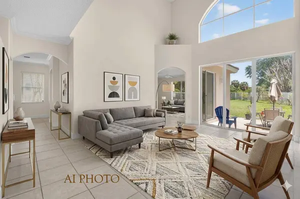 6207 Shadow Tree LN, Lake Worth, FL 33463