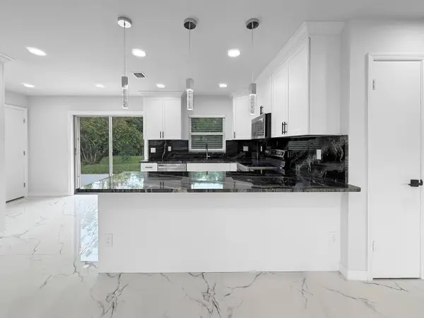 2030 NE 1st LN, Boynton Beach, FL 33435