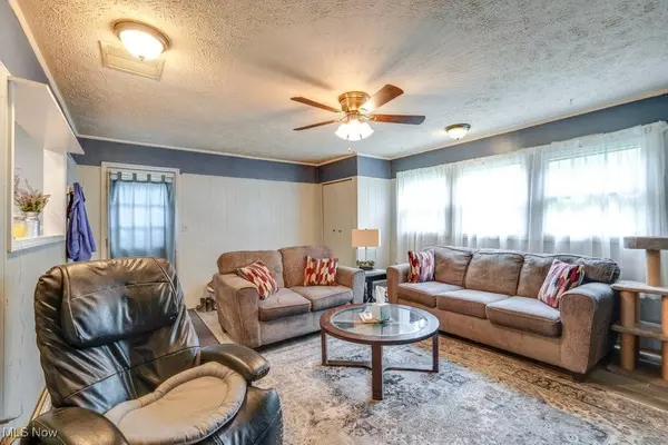 6126 Mark DR, Bedford Heights, OH 44146