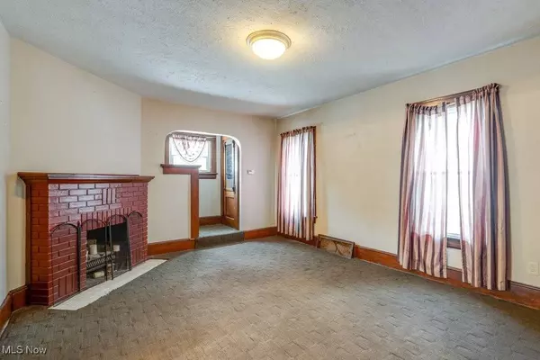 516 Floyd ST, Akron, OH 44310