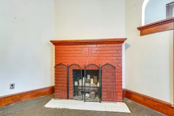 516 Floyd ST, Akron, OH 44310