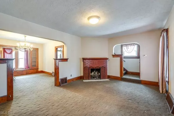 516 Floyd ST, Akron, OH 44310