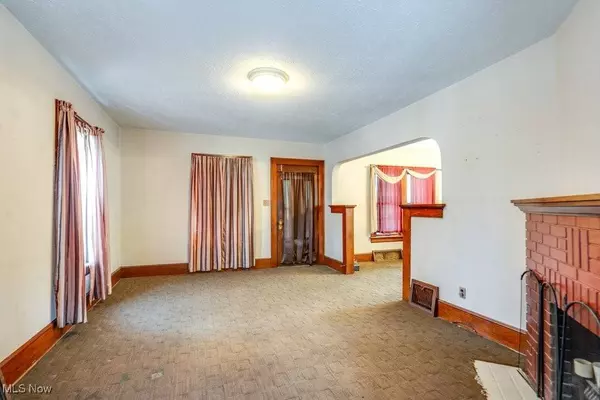 516 Floyd ST, Akron, OH 44310