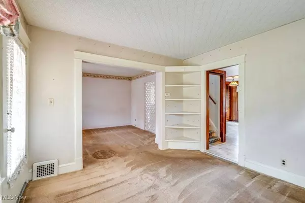 1334 Broadway AVE, Bedford, OH 44146