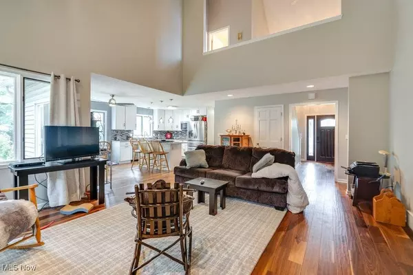 4739 Emerald Woods DR, Stow, OH 44224