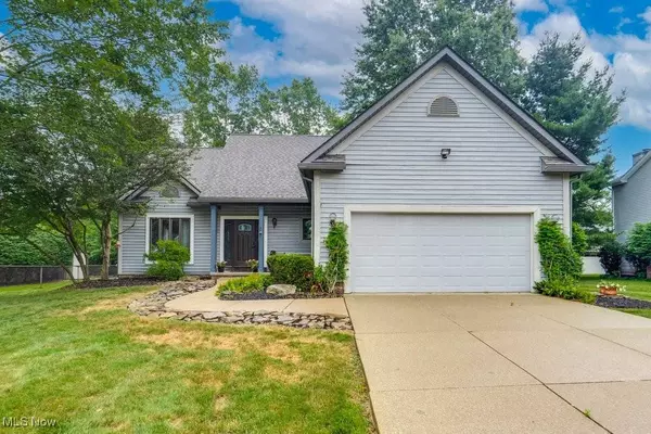 4739 Emerald Woods DR, Stow, OH 44224