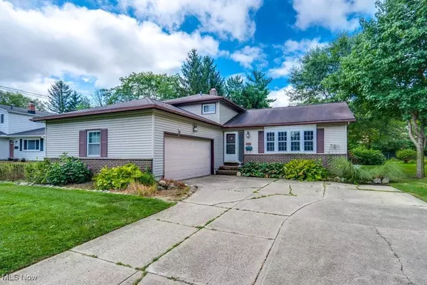 9097 Gettysburg DR, Twinsburg, OH 44087