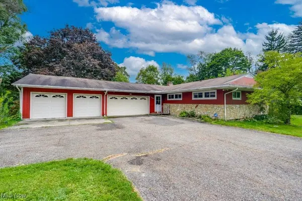 11685 Mills RD, Garrettsville, OH 44231