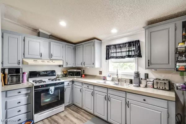 10121 William Henry DR, Streetsboro, OH 44241