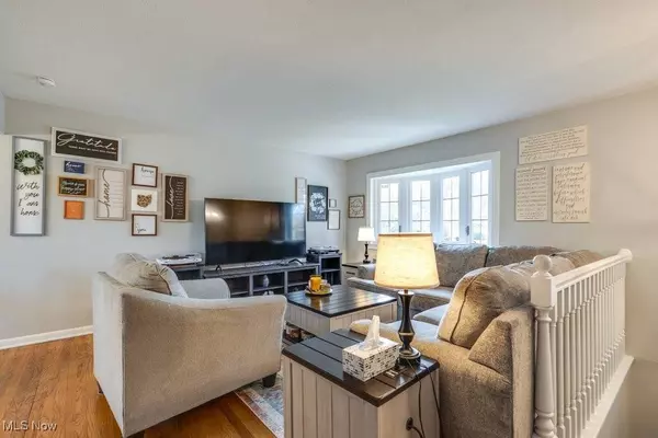 354 Hiwood AVE, Munroe Falls, OH 44262