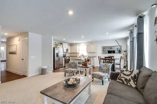 1595 Leslie DR, Streetsboro, OH 44241