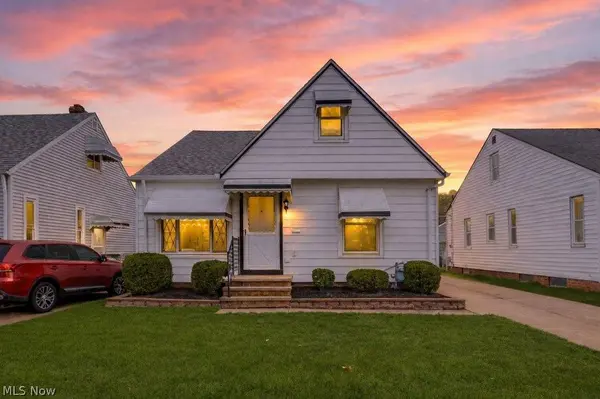 8208 Wainstead DR, Parma, OH 44129