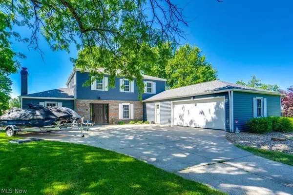 339 S Park DR, Aurora, OH 44202