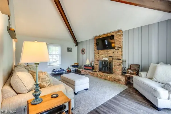 339 S Park DR, Aurora, OH 44202