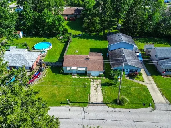 1064 Orchard AVE, Aurora, OH 44202