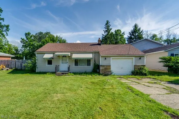 1064 Orchard AVE, Aurora, OH 44202