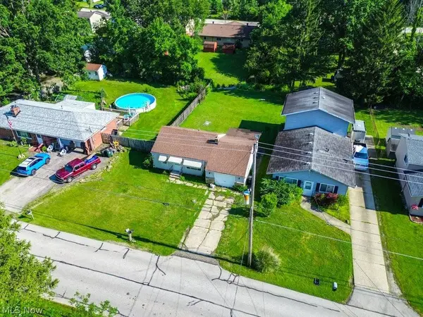 1064 Orchard AVE, Aurora, OH 44202