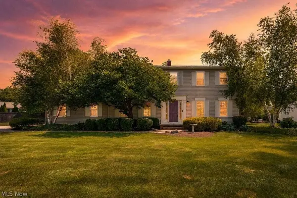 29 Chelmsford DR, Aurora, OH 44202