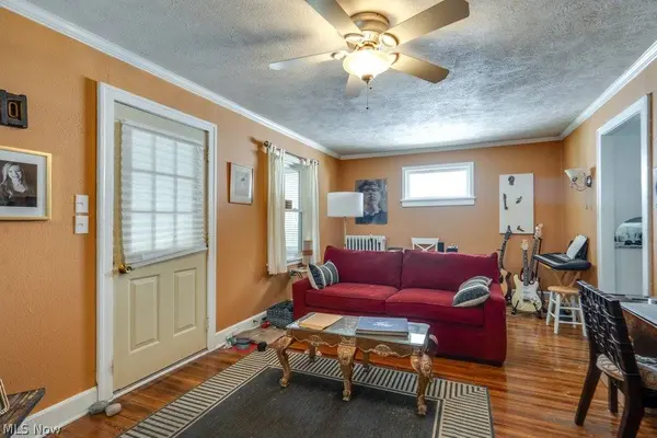 11 E 220th ST, Euclid, OH 44123