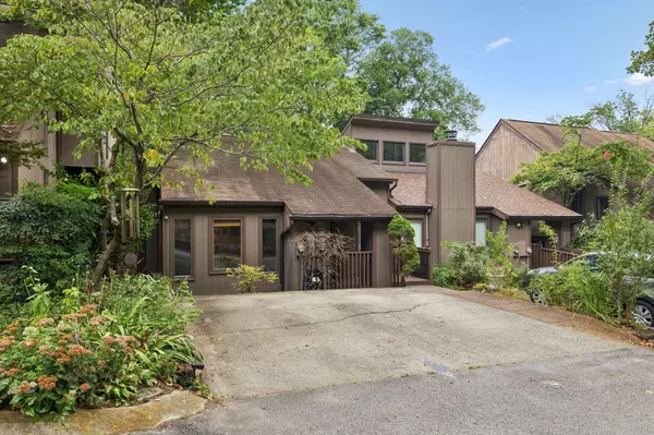 314 Chimney Hl, Nashville, TN 37221