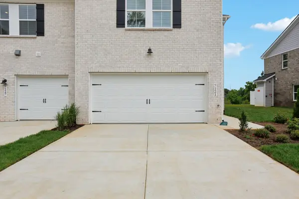 7121 Cedarcrest Lane, Fairview, TN 37062