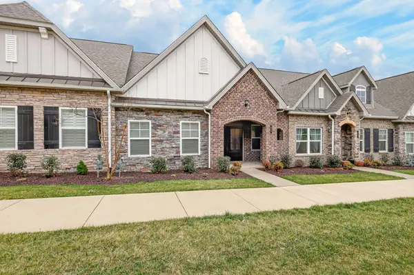 215 Trevor Dr, Mount Juliet, TN 37122