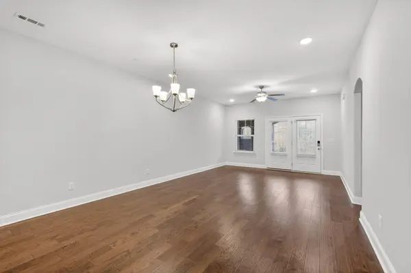 215 Trevor Dr, Mount Juliet, TN 37122