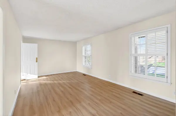 624 Highland View Ct, Hermitage, TN 37076