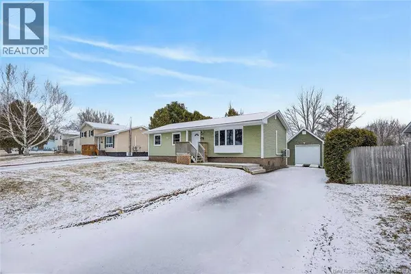 8 Finnamore Street, Oromocto, NB E2V2J5