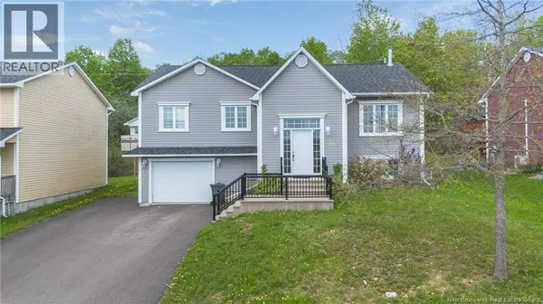 28 Brandon Court, Fredericton, NB E3G0X5