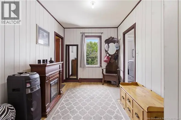 305 Pleasant Drive, Minto, NB E4B2S9