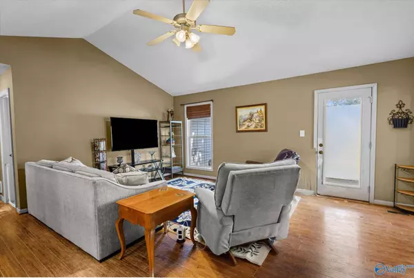 213 Hollington Drive, Huntsville, AL 35811