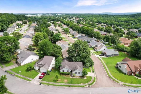 213 Hollington Drive, Huntsville, AL 35811