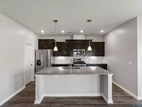 103 Rose Valley Drive, New Market, AL 35761