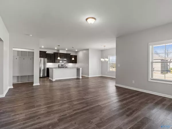 103 Rose Valley Drive, New Market, AL 35761