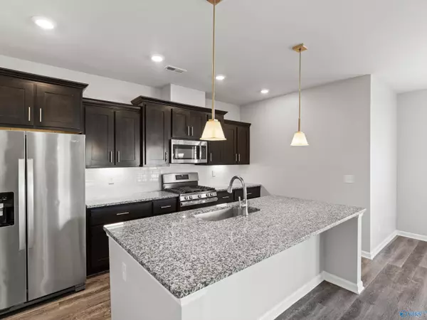 103 Rose Valley Drive, New Market, AL 35761