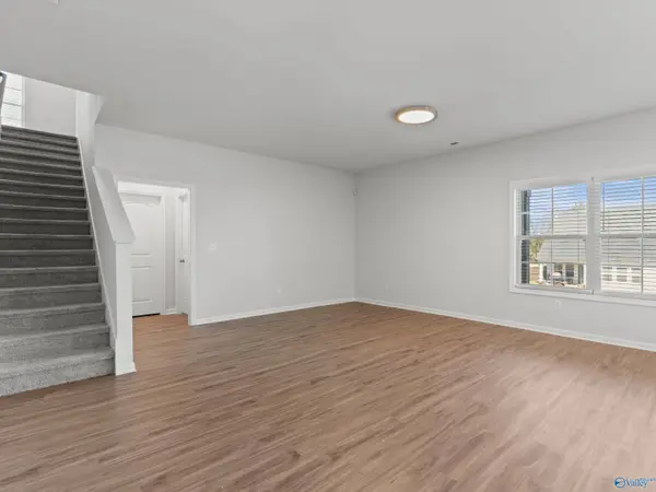 109 Rose Valley Drive, New Market, AL 35761