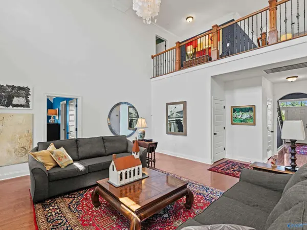 7574 Crestridge Drive, Owens Cross Roads, AL 35763