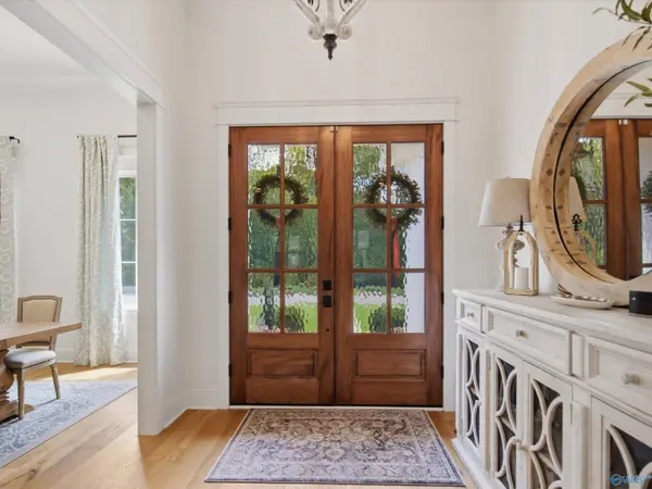 302 Meadow Way, Athens, AL 35613