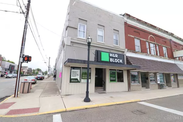 101 S Broadway St, Blanchester, OH 45107